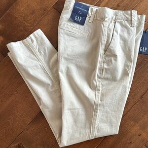 GAP Girlfriend Chino pant size 0 - color French Vanilla